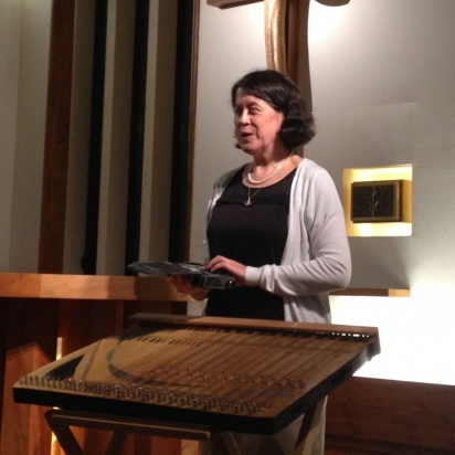 Maguy Gérentet, cithare